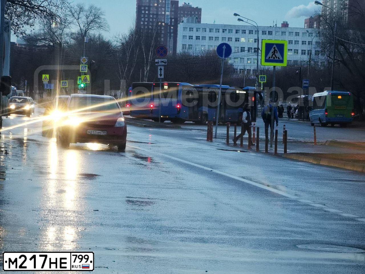 Фото автомобиля HYUNDAI CRETA, 2018 — госномер М217НЕ799. Цвет: БЕЛЫЙ