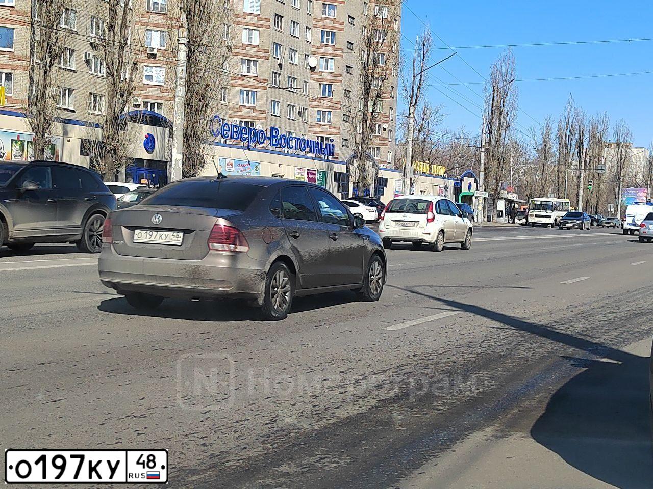 Фото автомобиля VOLKSWAGEN POLO, 2019 — госномер Р263КА48. Цвет: Коричневый