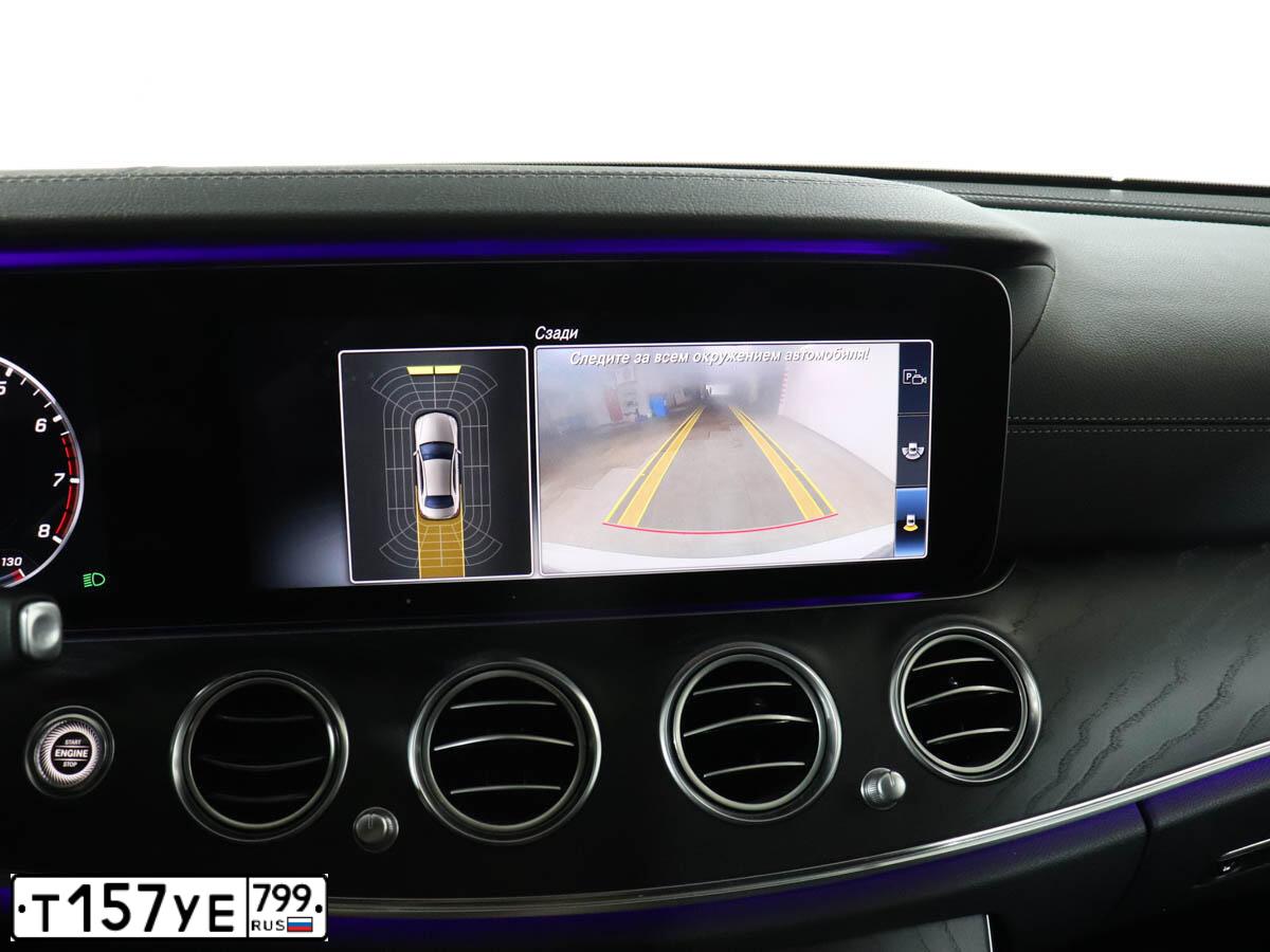 Фото автомобиля MERCEDES-BENZ E200, 2020 — госномер В709ТС790. Цвет: Белый