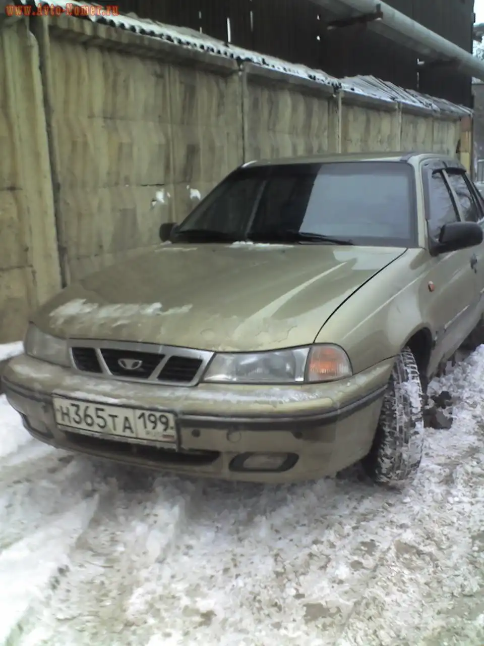 Фото автомобиля DAEWOO NEXIA, 2007 — госномер В184ММ123. Цвет: ПЕСОЧНЫЙ