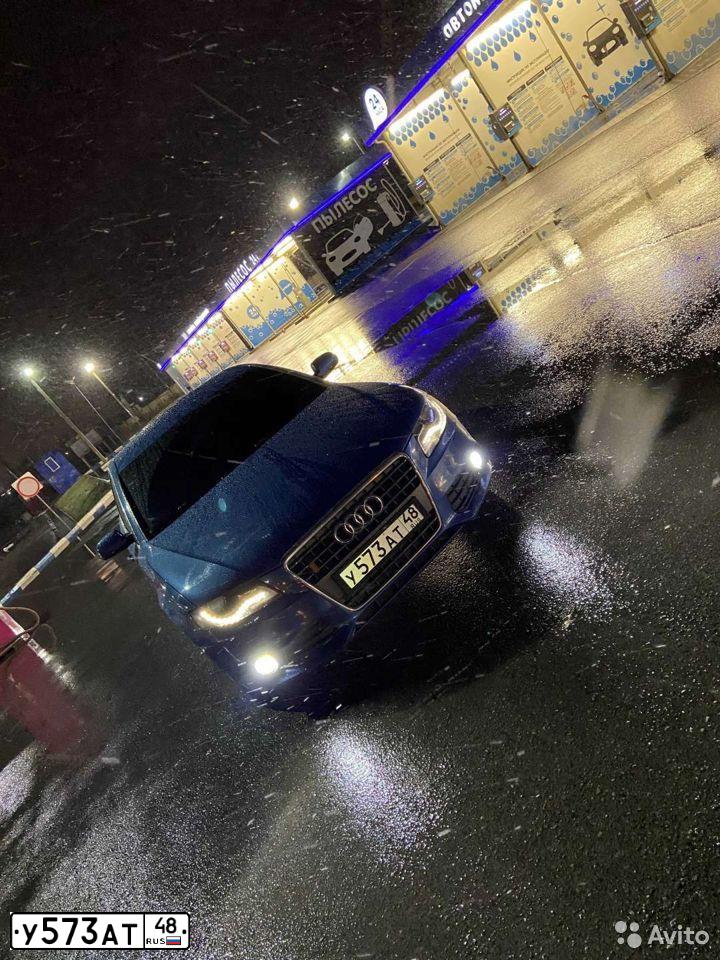 Фото автомобиля AUDI A4, 2010 — госномер Р830СВ11. Цвет: синий