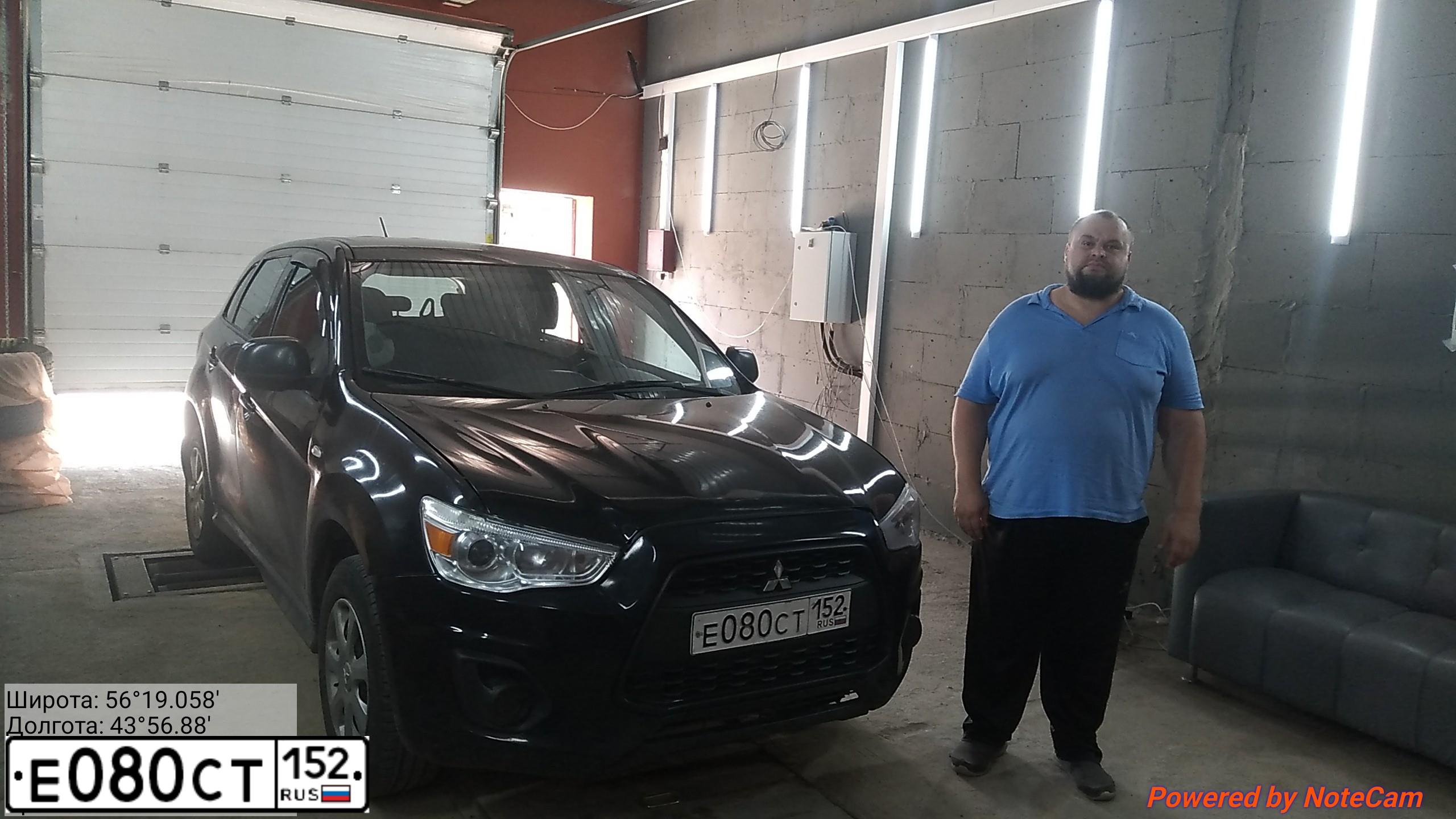 Фото автомобиля HYUNDAI SOLARIS, 2011 — госномер Н683АР152. Цвет: БЕЖЕВО-СЕРЫЙ