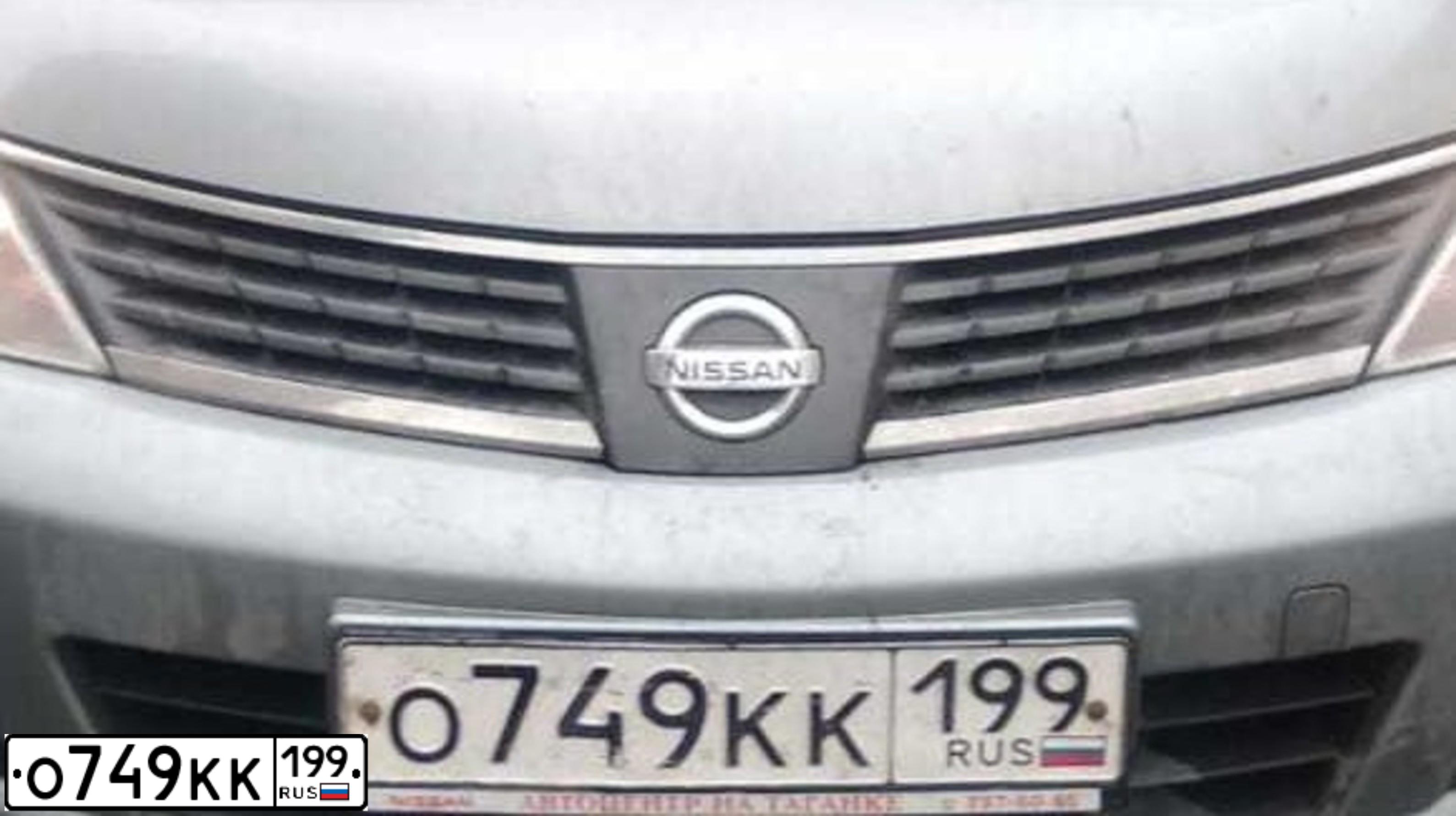 Фото автомобиля NISSAN TIIDA, 2008 — госномер О749КК199. Цвет: СЕРЫЙ