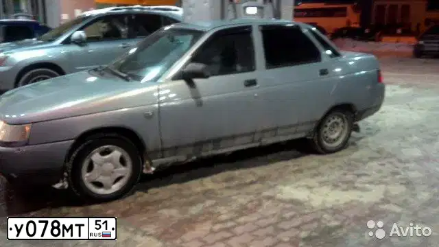 Фото автомобиля LADA 2110 LADA, 2003 — госномер У078МТ51. Цвет: ЗОЛОТИСТО-СЕРЫЙ
