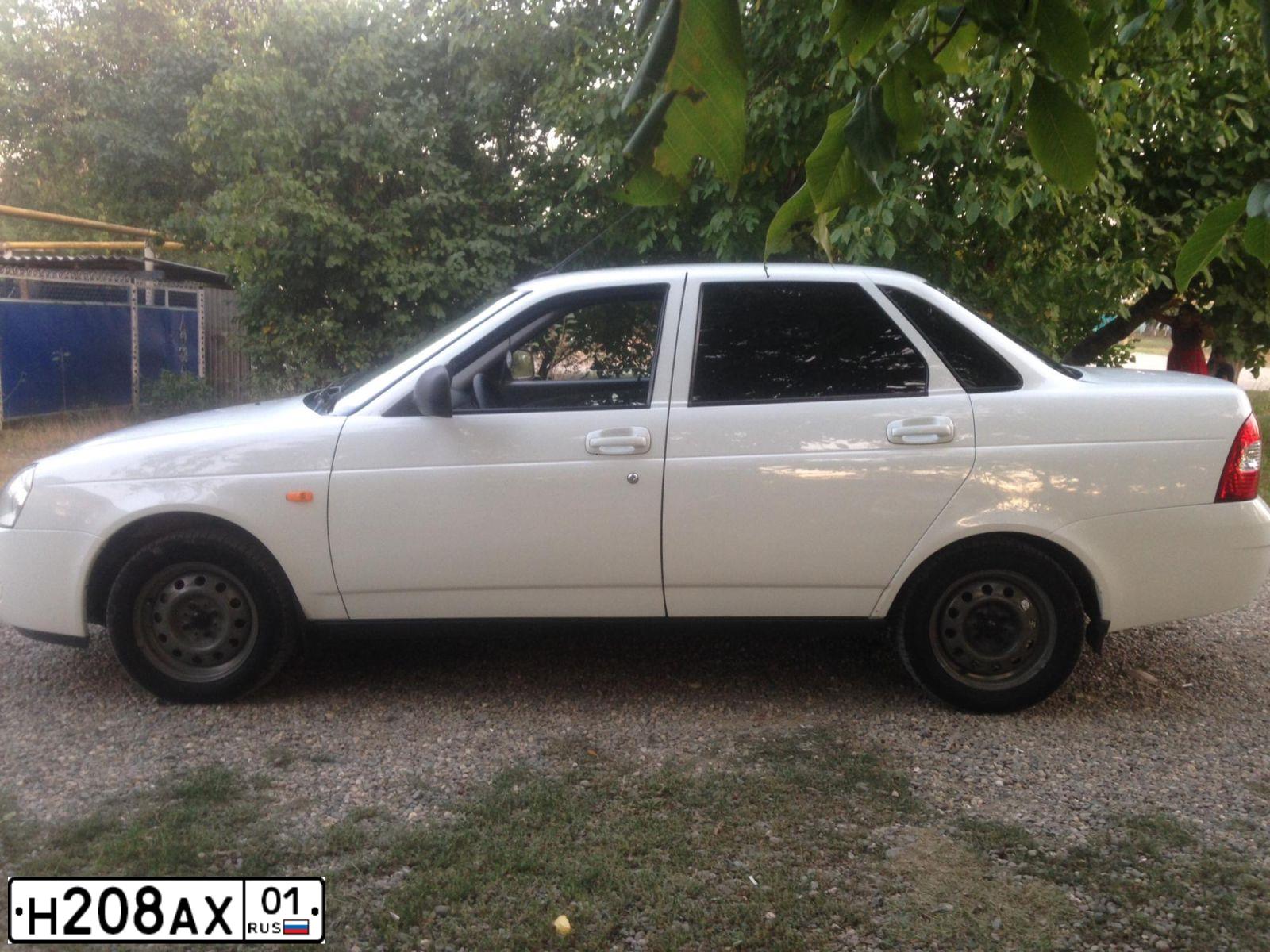 Фото автомобиля LADA 2170 PRIORA, 2013 — госномер Е906АУ180. Цвет: Белый
