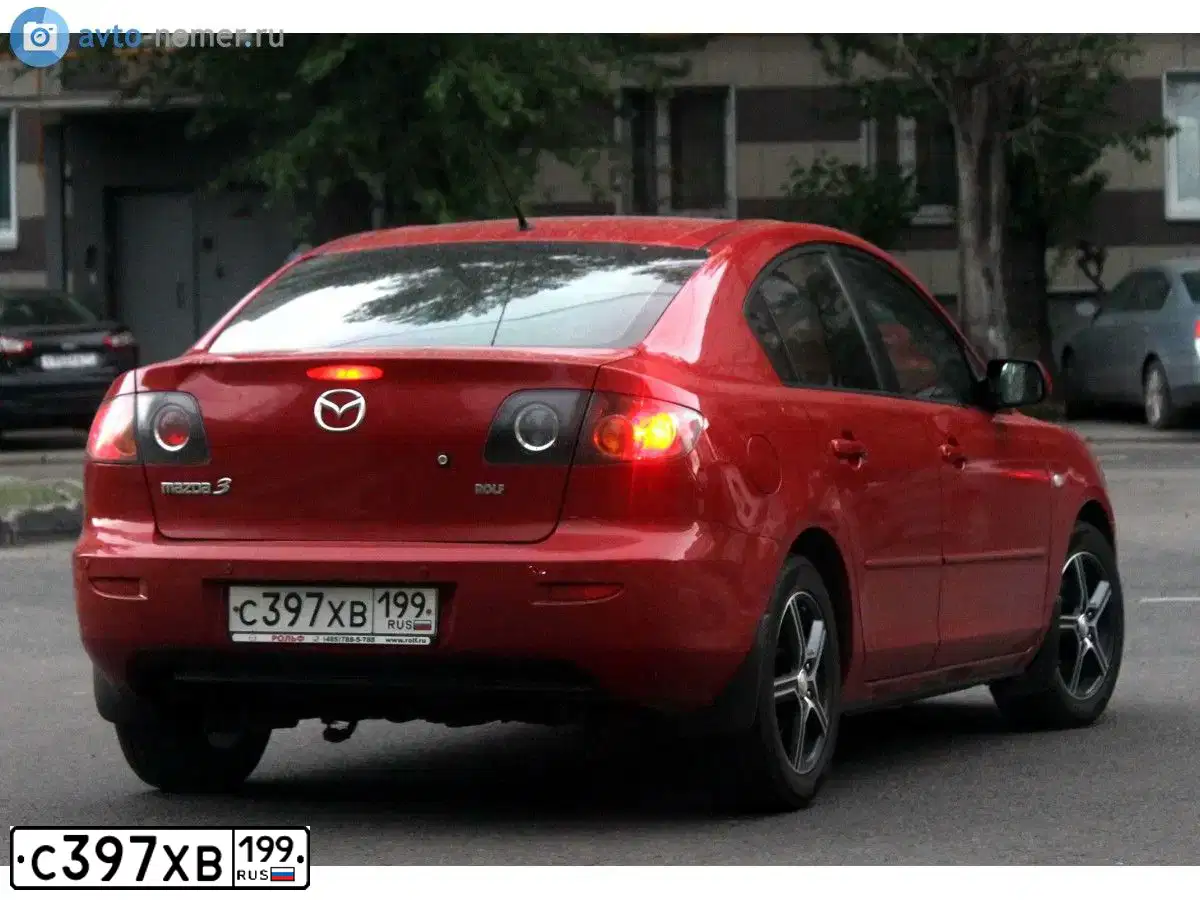Фото автомобиля MAZDA 3, 2005 — госномер А279ХМ92. Цвет: Красный