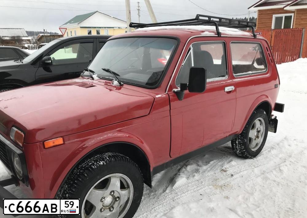 Фото автомобиля TOYOTA LANDCRUISER, 2010 — госномер С666АВ59. Цвет: ТЕМНО-СЕРЫЙ