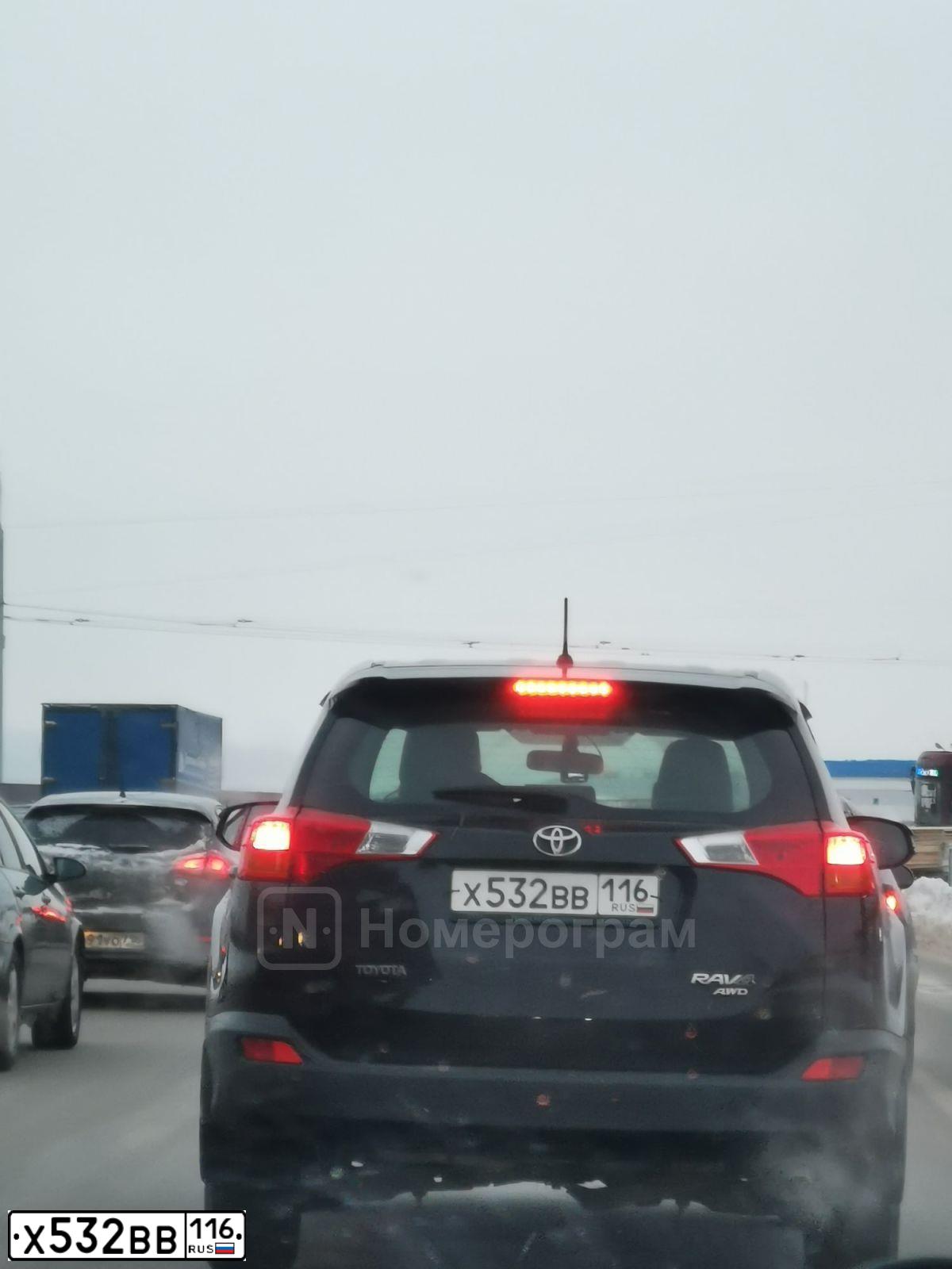 Фото автомобиля TOYOTA RAV4, 2015 — госномер Х532ВВ116
