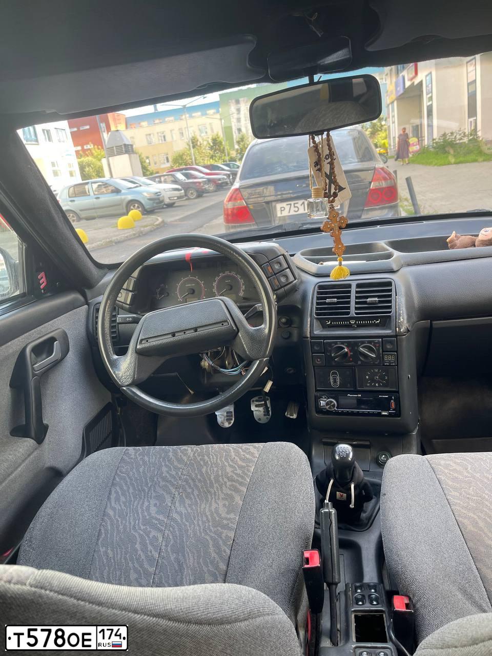 Фото автомобиля LADA 2110, 2002 — госномер Р154МА774