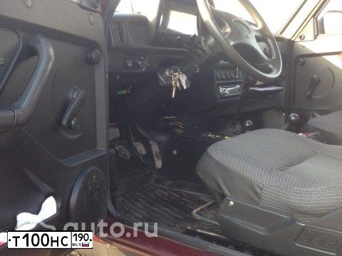 Фото автомобиля TOYOTA COROLLA, 2011 — госномер Е100НС190. Цвет: КРАСНЫЙ