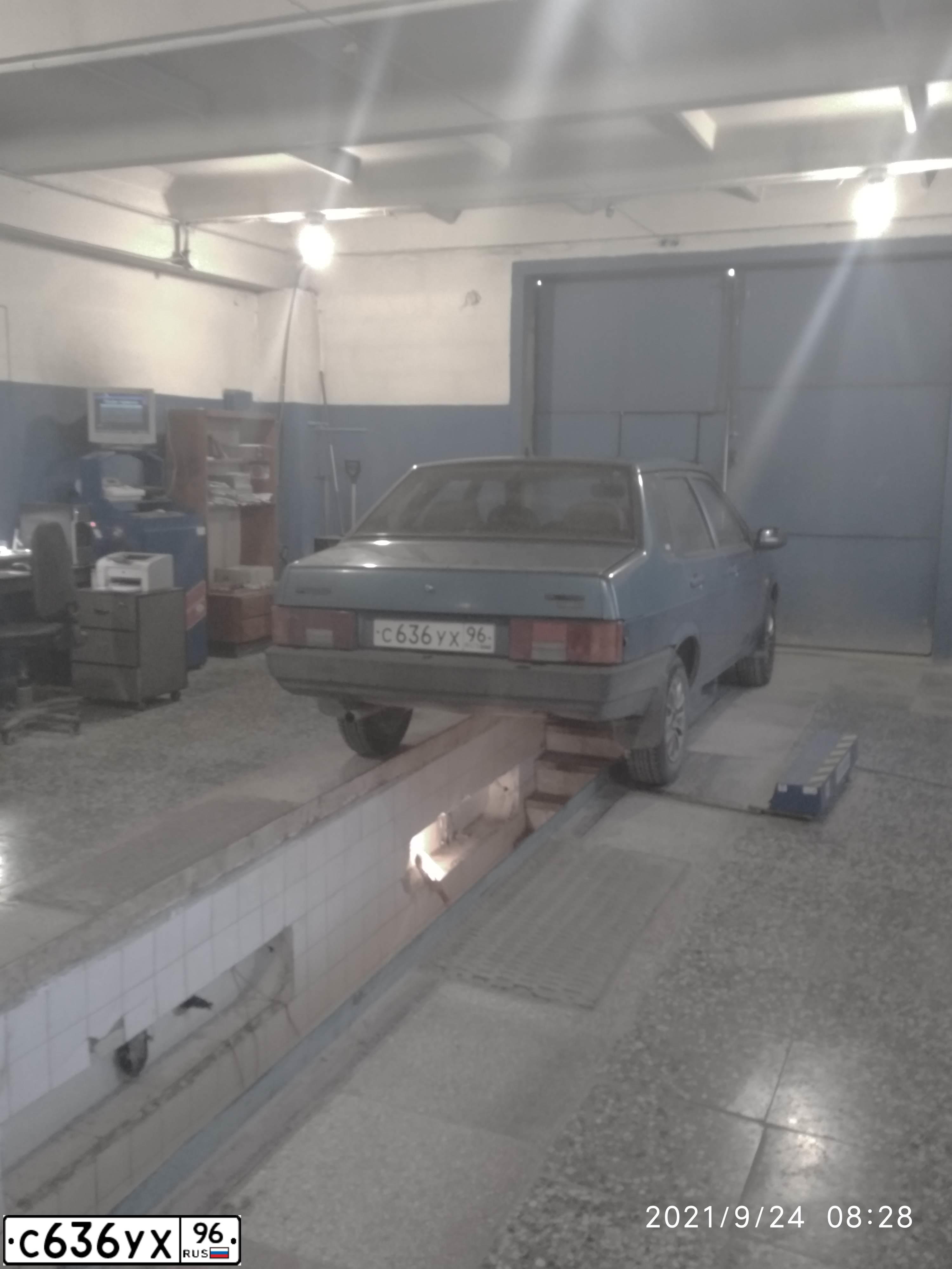 Фото автомобиля LADA 2109 SAMARA, 1997 — госномер С636УХ96. Цвет: СИНЕ-ЗЕЛЕНЫЙ