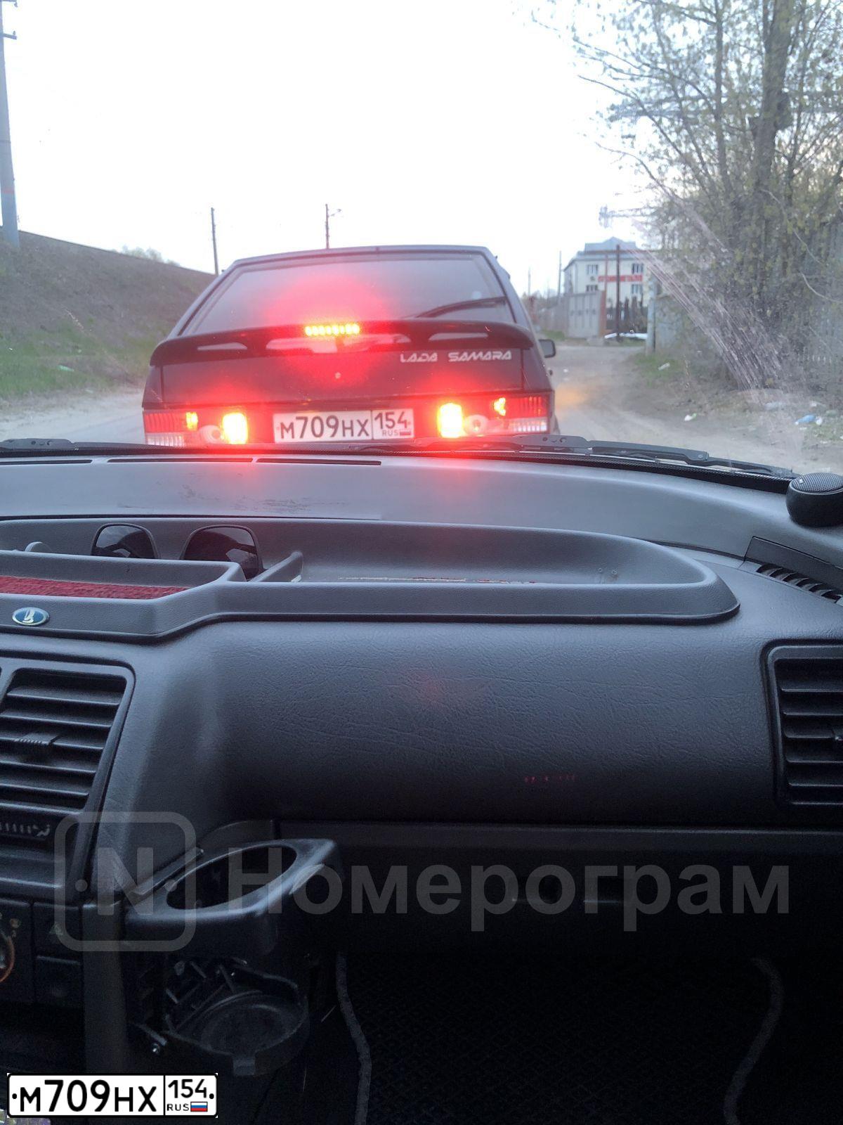 Фото автомобиля LADA 2114 SAMARA, 2009 — госномер Х627СТ98. Цвет: ГРАФИТОВЫЙ МЕТАЛЛИК