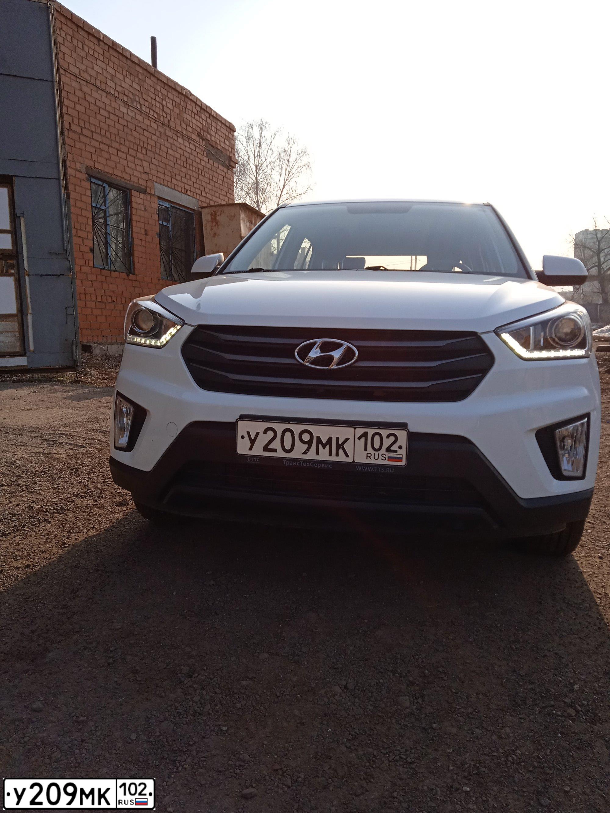 Фото автомобиля HYUNDAI CRETA, 2017 — госномер У209МК102. Цвет: Белый