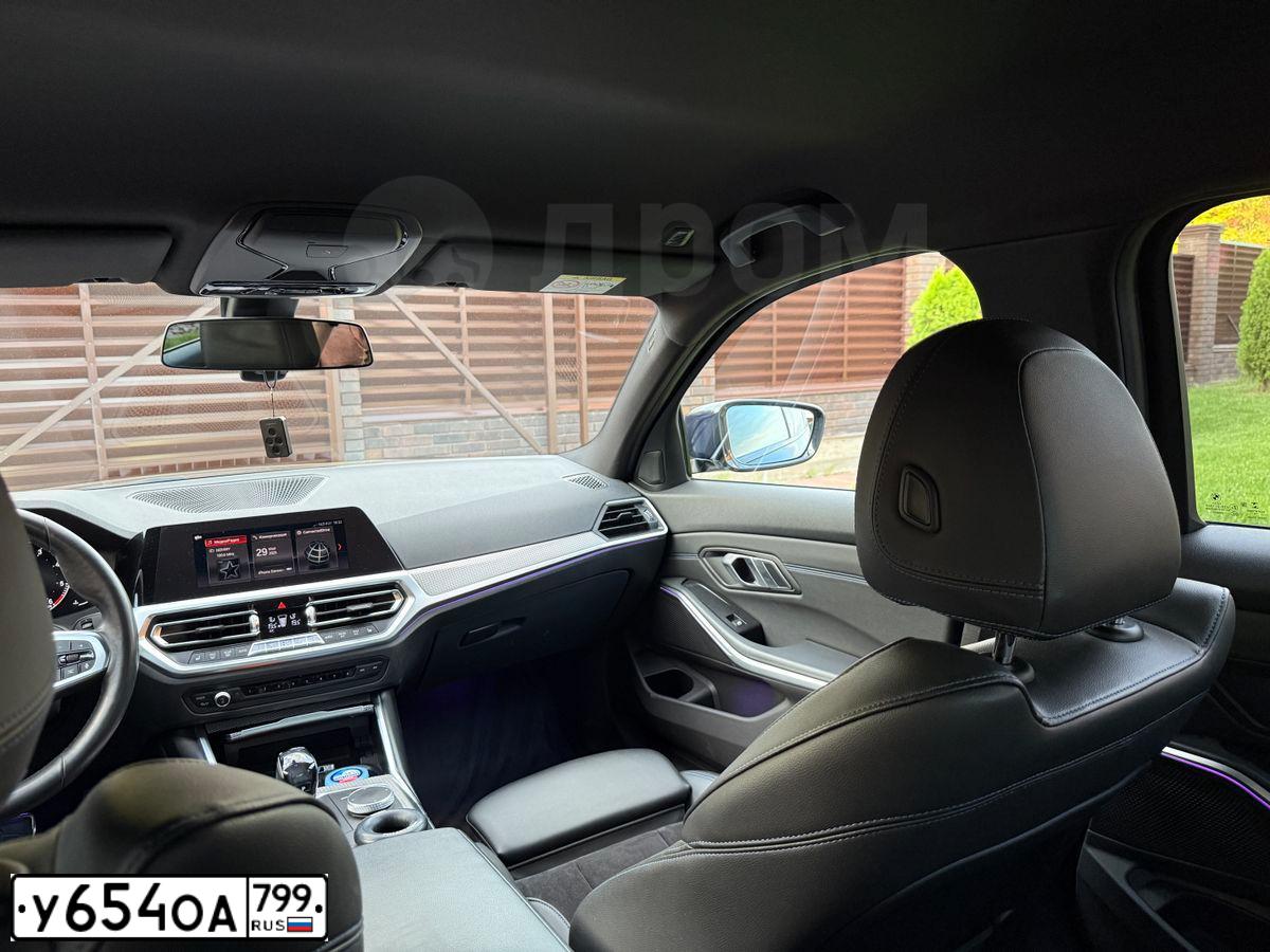 Фото автомобиля BMW W SERIE 3, 2019 — госномер У654ОА799. Цвет: синий