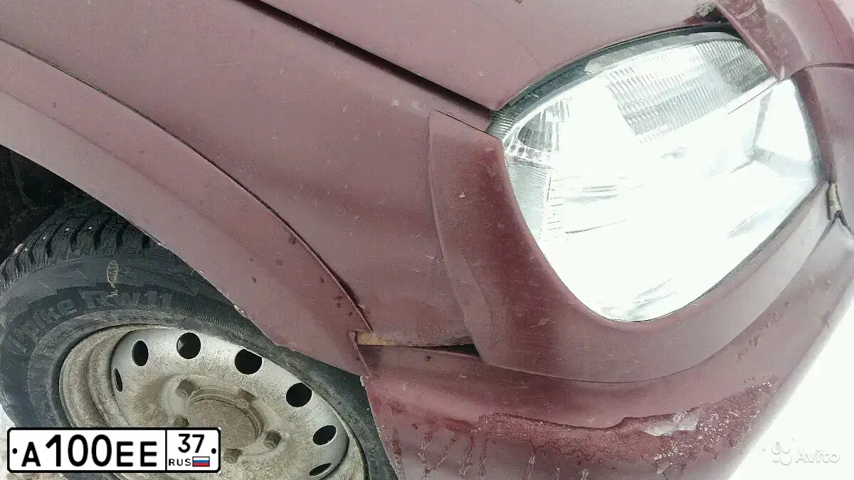 Фото автомобиля VOLKSWAGEN GOLF, 1994 — госномер А100ЕЕ37. Цвет: СИНИЙ