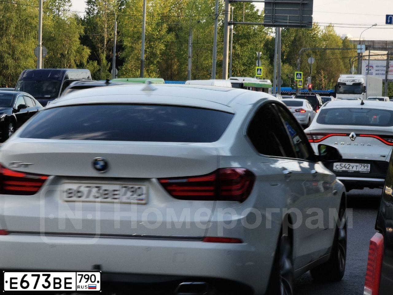Фото автомобиля AUDI Q3, 2014 — госномер С953ЕЕ777. Цвет: ЧЕРНЫЙ