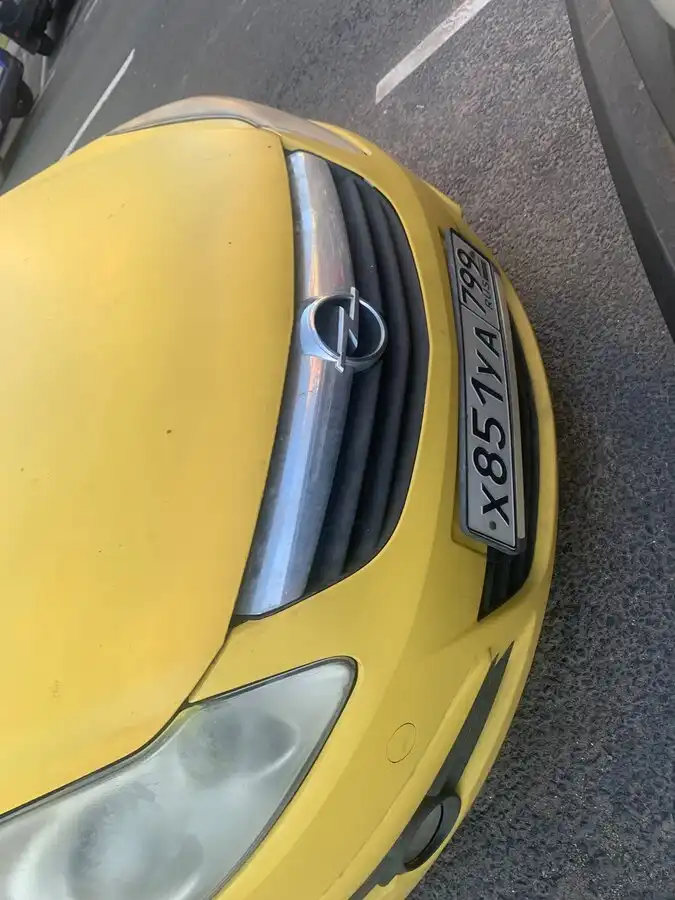 Фото автомобиля OPEL CORSA, 2007 — госномер У093КТ44. Цвет: ЖЕЛТЫЙ