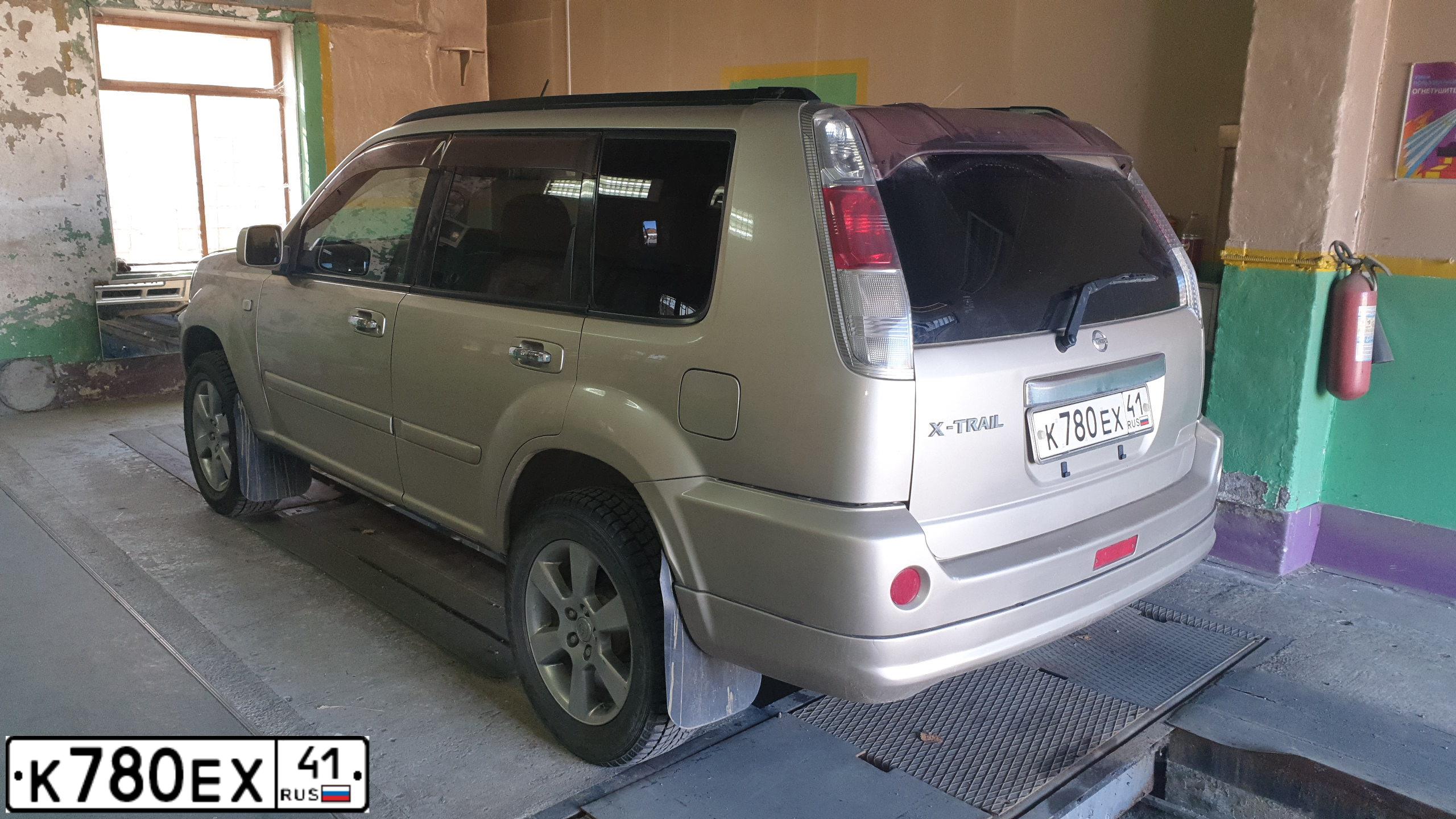 Фото автомобиля NISSAN X-TRAIL, 2003 — госномер К780ЕХ41