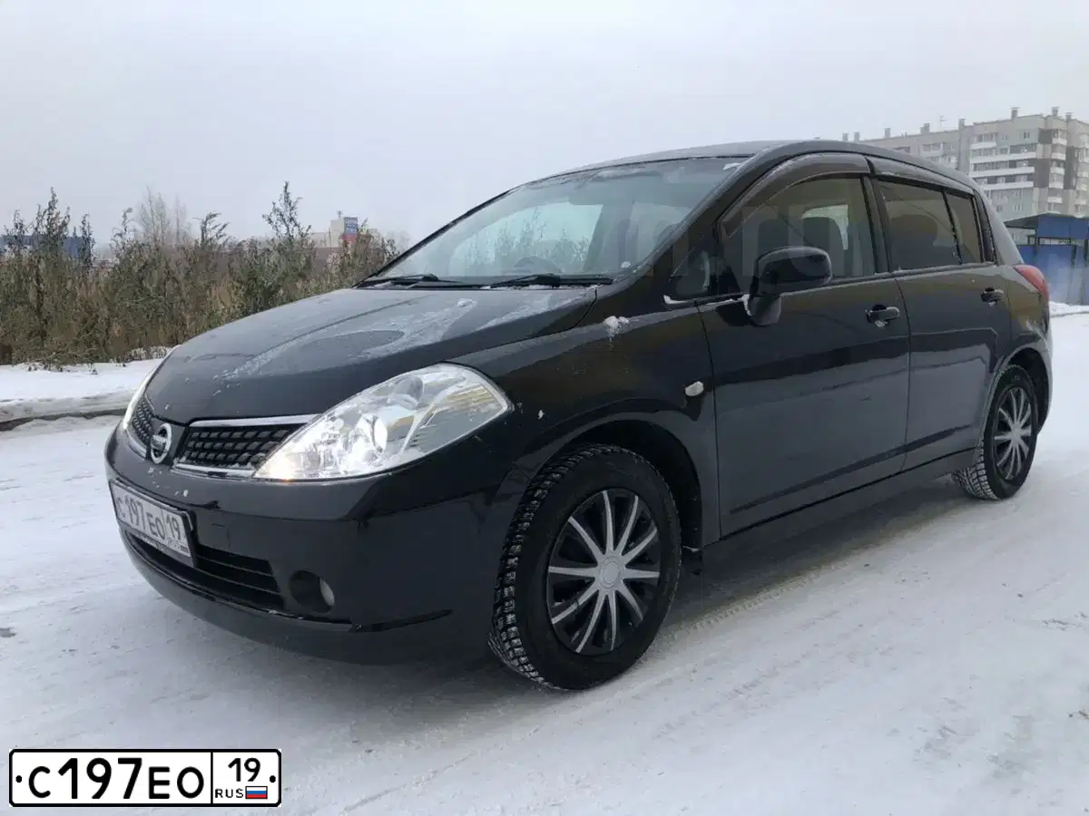 Фото автомобиля NISSAN TIIDA, 2007 — госномер Р834УО124