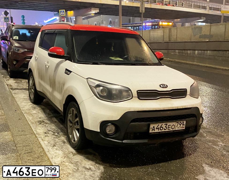 Фото автомобиля KIA SOUL, 2018 — госномер А463ЕО799. Цвет: БЕЛЫЙ