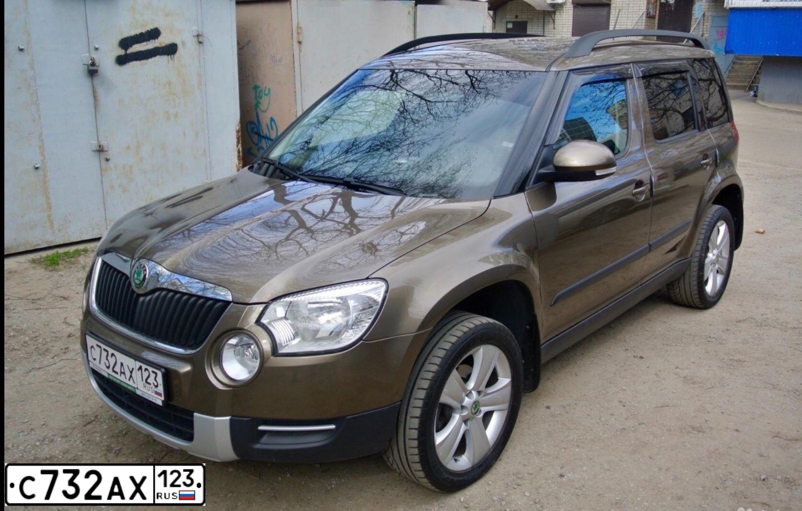 Фото автомобиля SKODA YETI, 2011 — госномер О732АХ123. Цвет: КОРИЧНЕВЫЙ