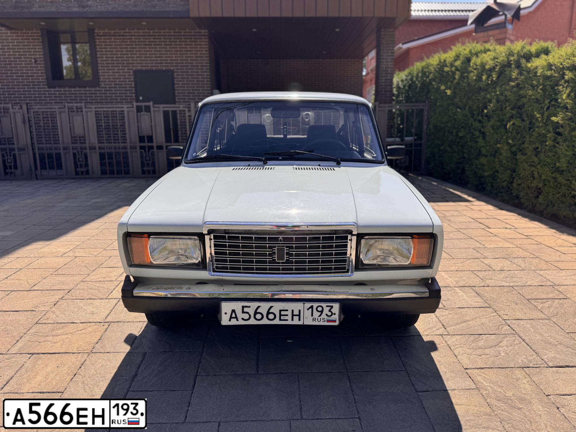 Фото автомобиля LADA 2107, 2008 — госномер А566ЕН193. Цвет: ЯРКО-БЕЛЫЙ