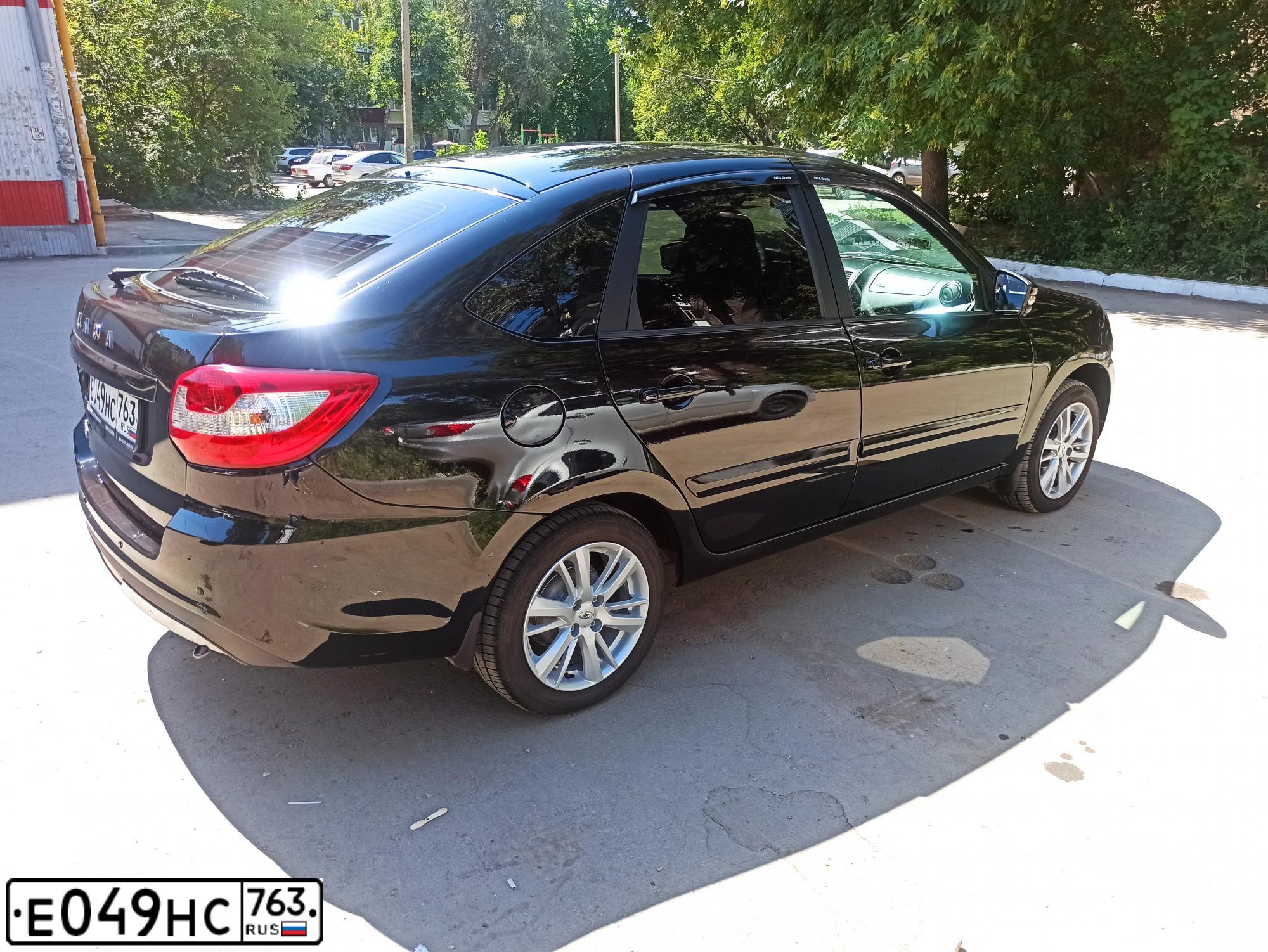 Фото автомобиля VAZ LADA GRANTA, 2021 — госномер Х602КР763. Цвет: ЧЕРНЫЙ