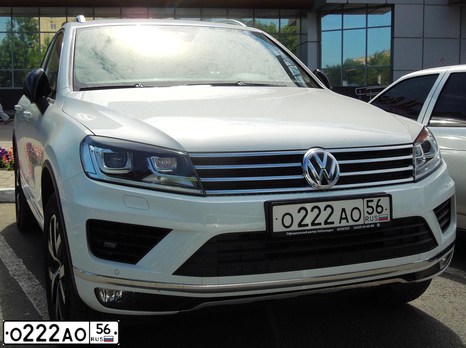Фото автомобиля VOLKSWAGEN TOUAREG, 2007 — госномер С841АК136. Цвет: СЕРЕБРИСТЫЙ