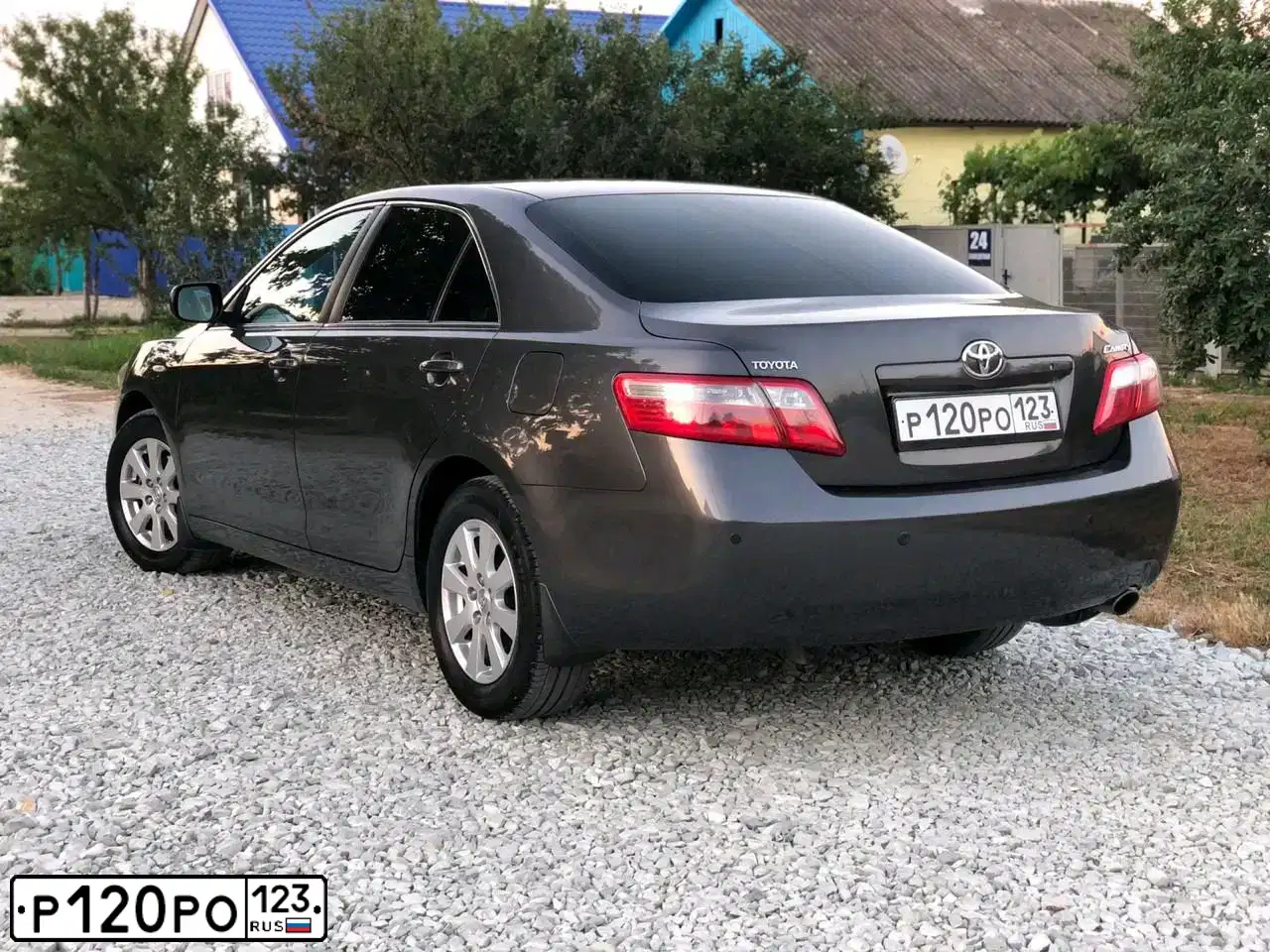 Фото автомобиля TOYOTA CAMRY, 2006 — госномер К060АК73. Цвет: Серый