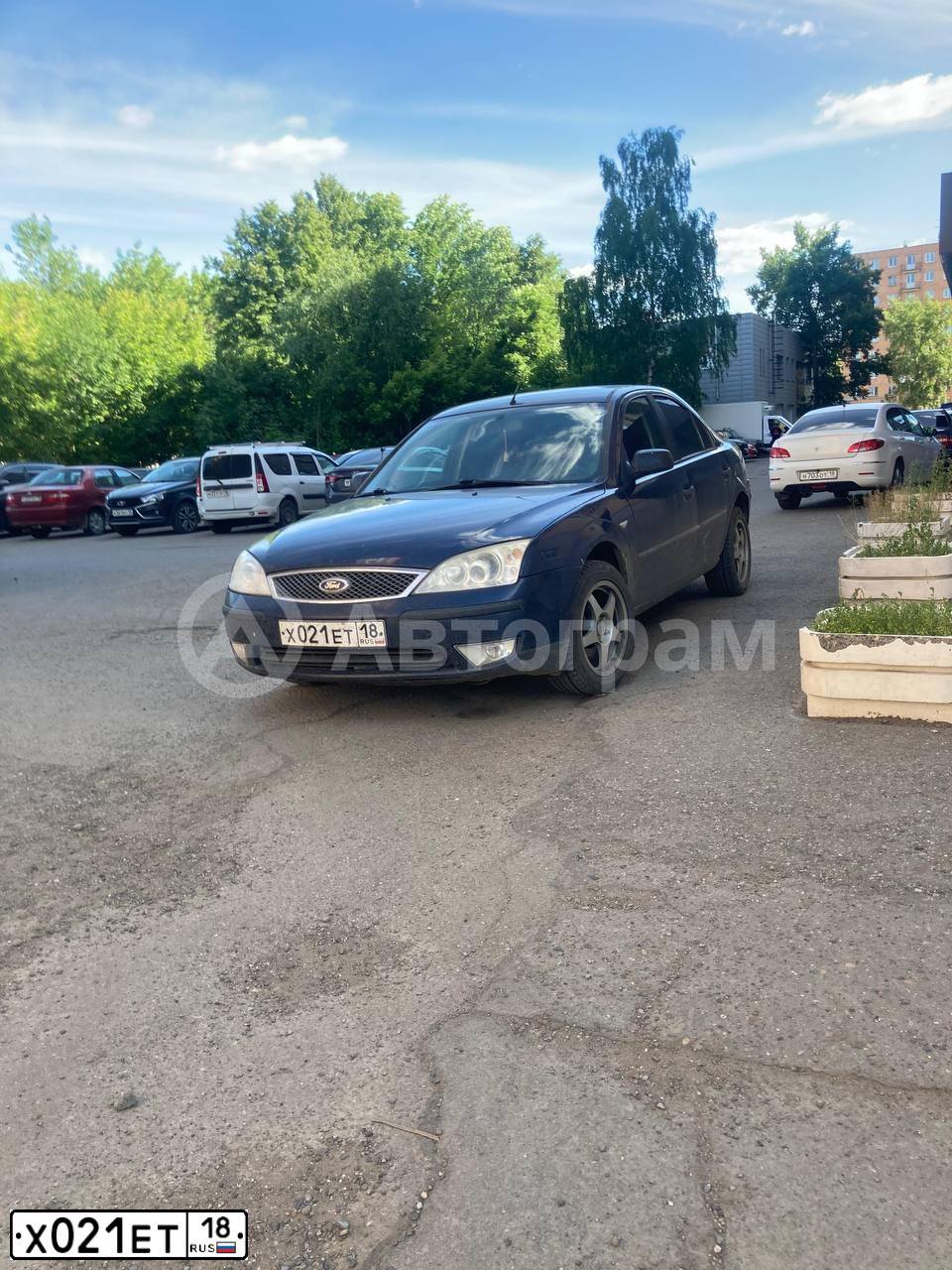 Фото автомобиля LADA 2112, 2005 — госномер Х021ЕТ18. Цвет: ТЕМНО - МАЛИНОВЫЙ