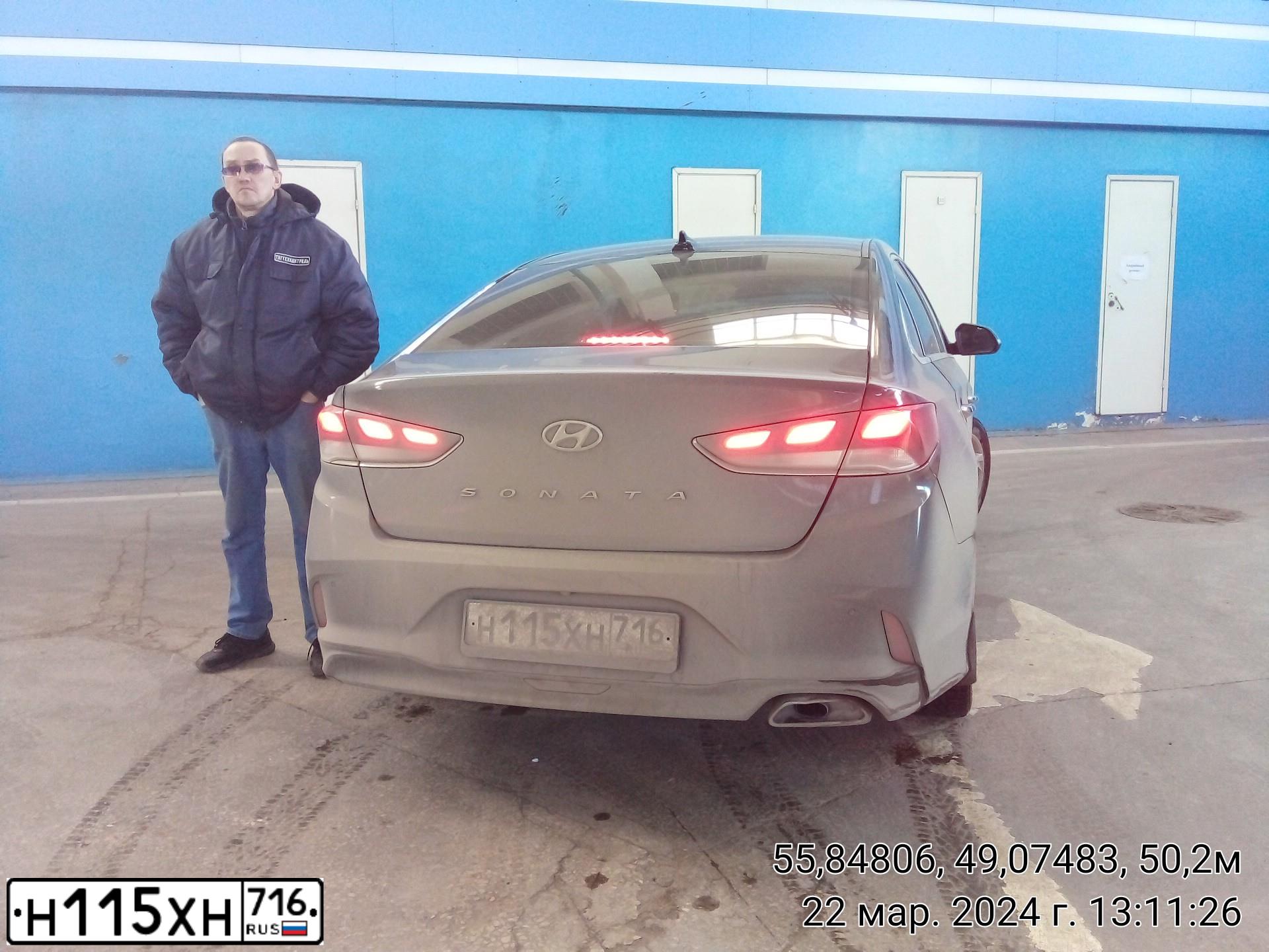 Фото автомобиля HYUNDAI SONATA, 2017 — госномер Р272СО716. Цвет: ЧЕРНЫЙ