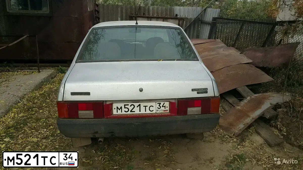 Фото автомобиля LADA 2109 SAMARA, 2001 — госномер М521ТС34. Цвет: СНЕЖНАЯ КОРОЛЕВА