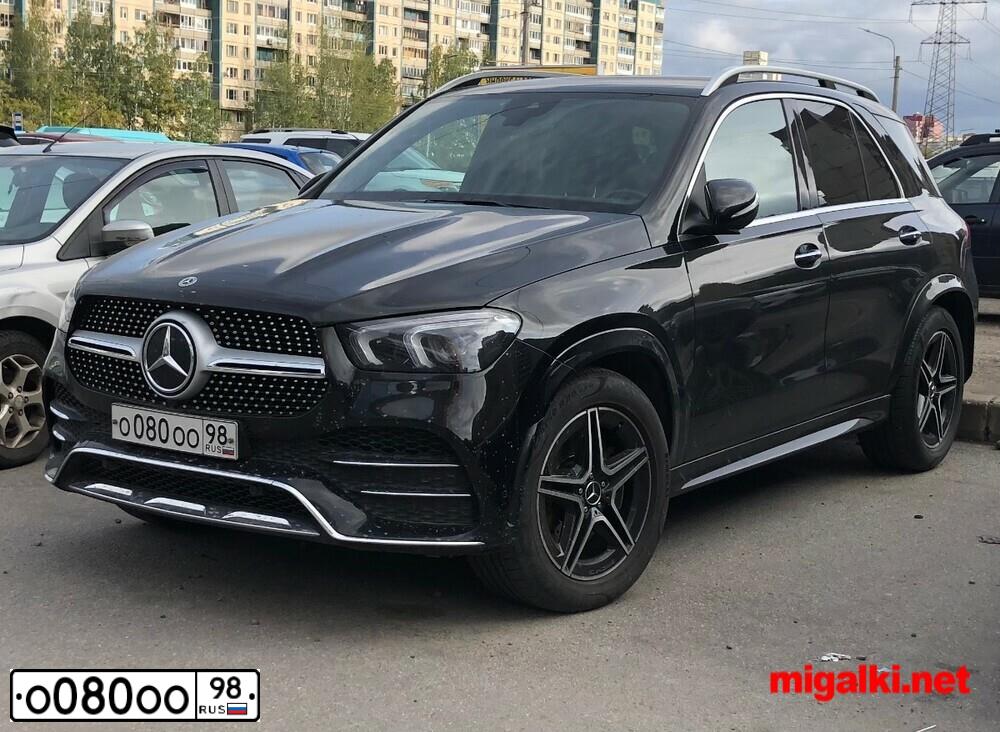 Фото автомобиля LANDROVER RANGE ROVER SPORT, 2013 — госномер С544КТ51. Цвет: ЧЕРНЫЙ