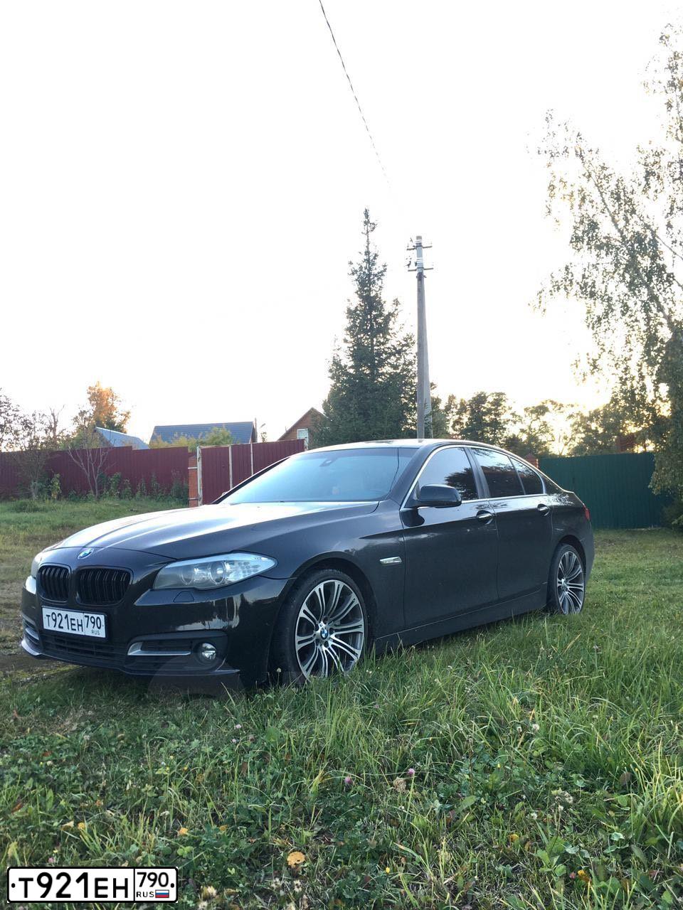 Фото автомобиля BMW 528I, 2012 — госномер Р305ХО40. Цвет: ЧЕРНЫЙ