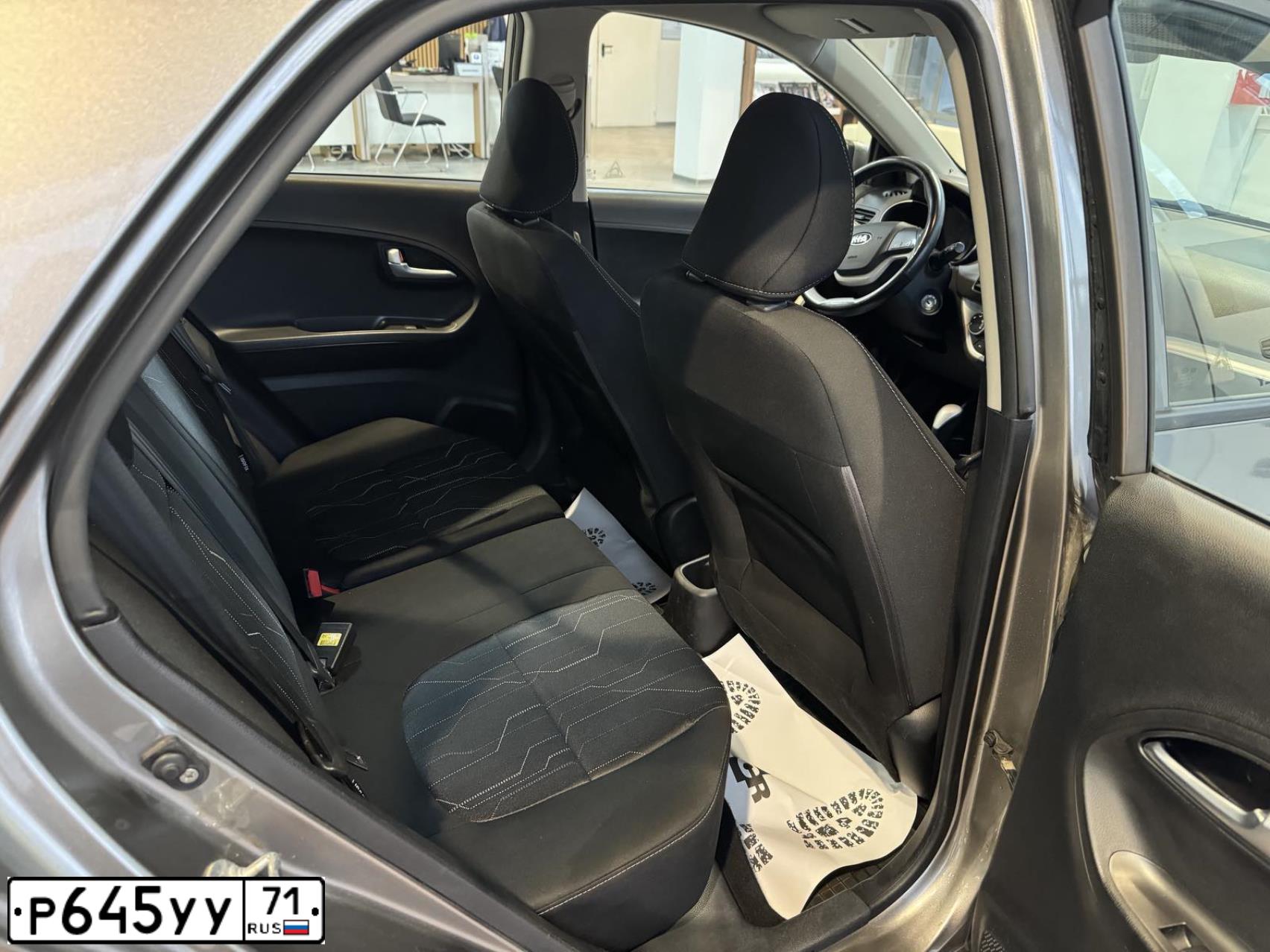 Фото автомобиля KIA PICANTO, 2015 — госномер Х706СУ71. Цвет: Серый