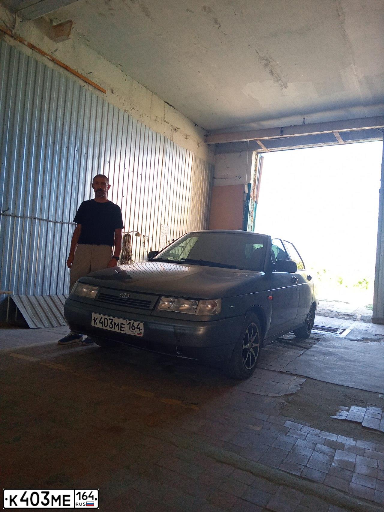Фото автомобиля LADA 2110 LADA, 2007 — госномер К403МЕ164. Цвет: средний серо-зеленый металлик