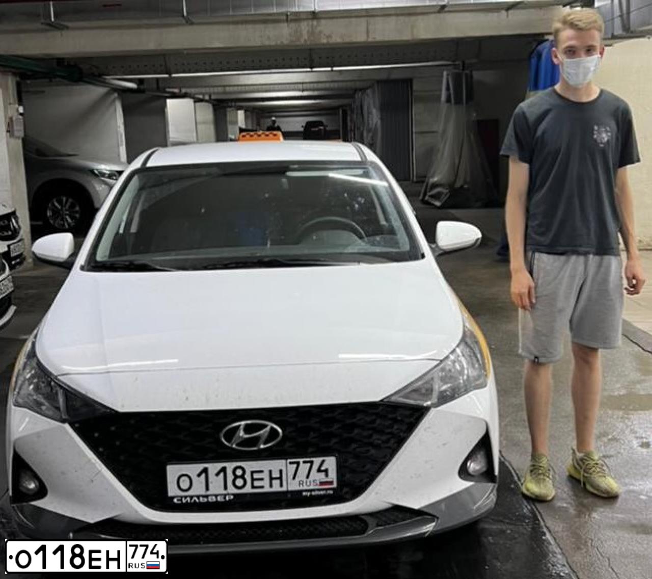 Фото автомобиля ХЕНДЭ СОЛЯРИС, 2022 — госномер Т091ТЕ790. Цвет: БЕЛЫЙ-ЖЕЛТЫЙ-СЕРЫЙ