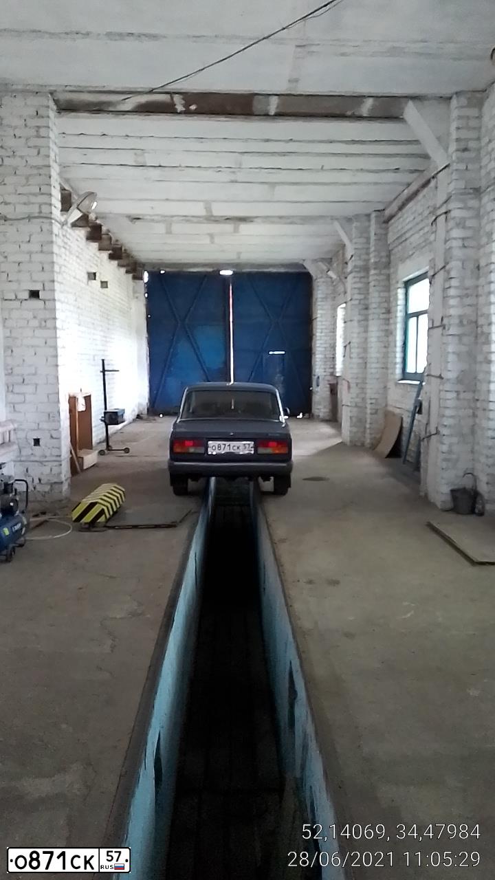 Фото автомобиля LADA 2107, 2006 — госномер Р706АН32. Цвет: синий
