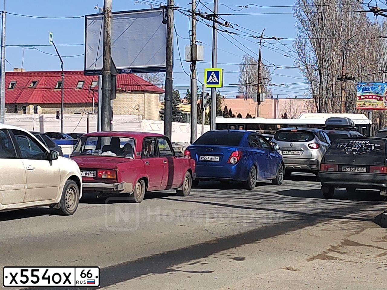 Фото автомобиля SEAZ OKA, 2001 — госномер Х554ОХ66. Цвет: СИНЕ-ЗЕЛЕНЫЙ