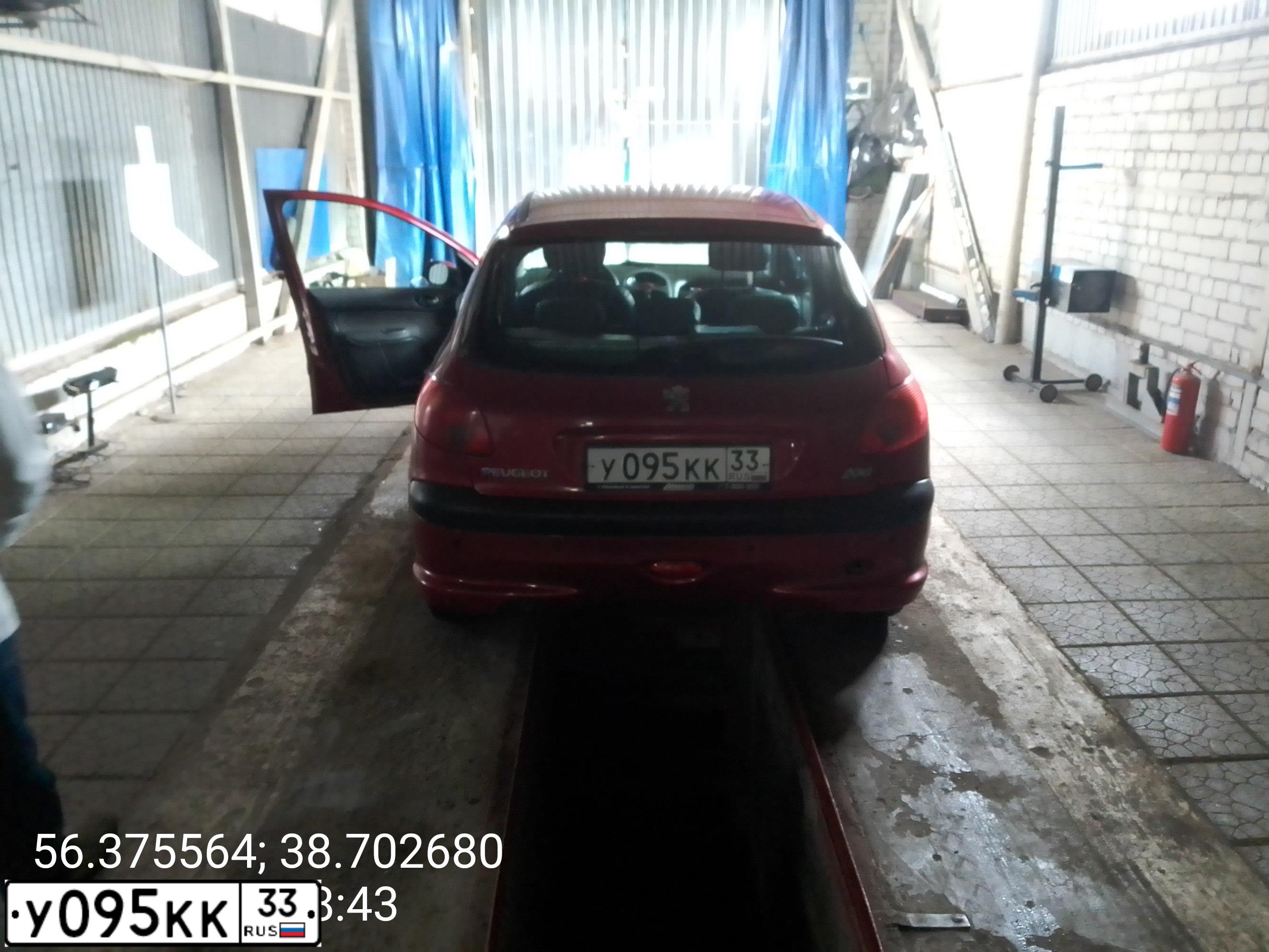 Фото автомобиля PEUGEOT 206, 2006 — госномер У095КК33. Цвет: КРАСНЫЙ
