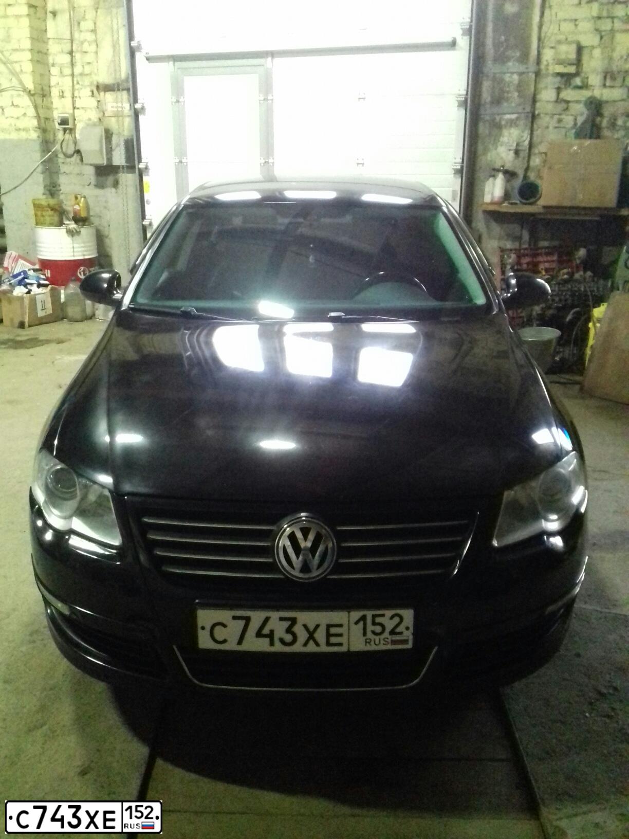 Фото автомобиля VOLKSWAGEN PASSAT, 2008 — госномер С743ХЕ152. Цвет: ЧЕРНЫЙ