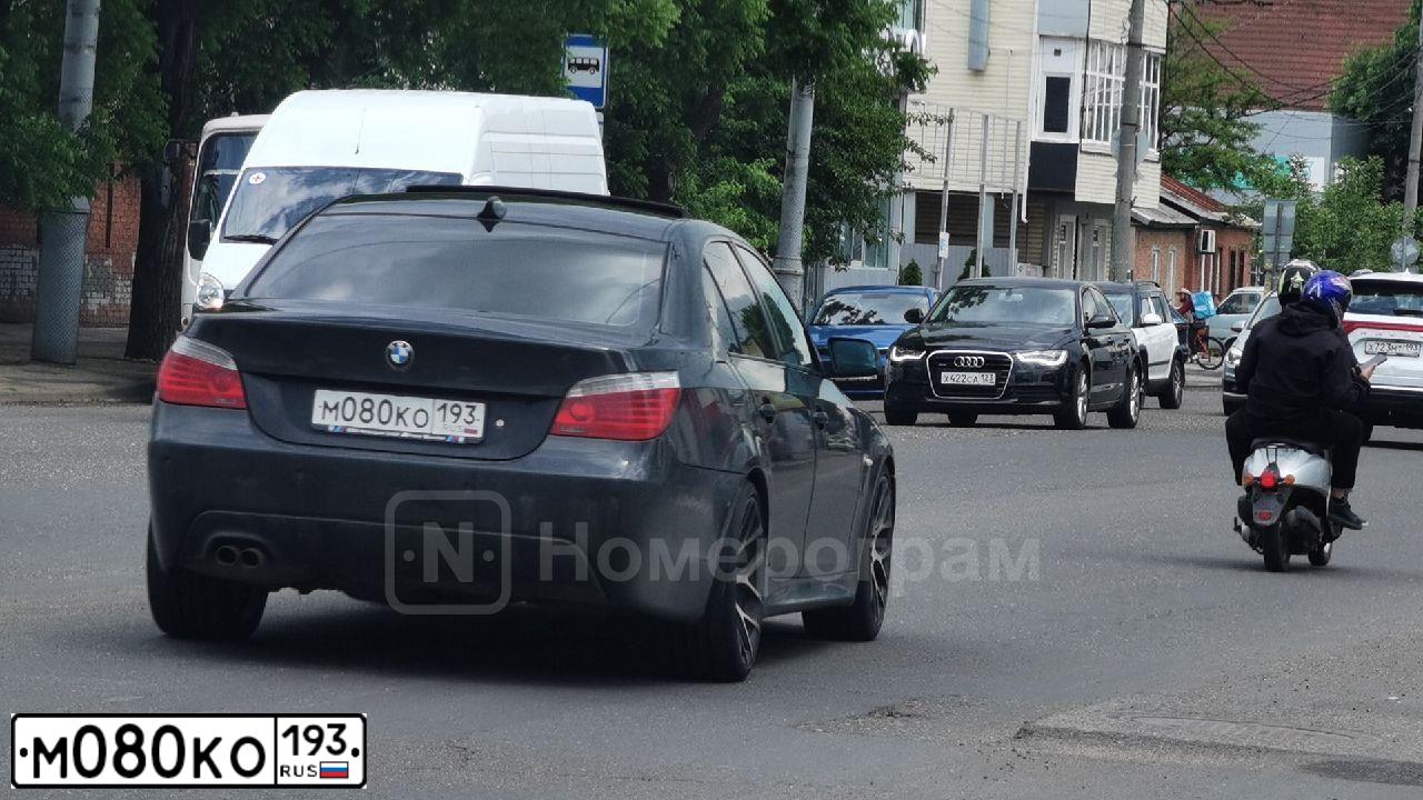 Фото автомобиля BMW 530IA, 2005 — госномер Е797УТ193. Цвет: ЧЕРНЫЙ