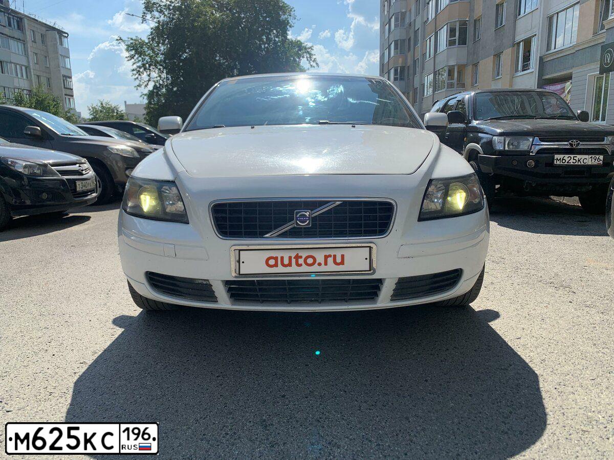 Фото автомобиля ТОЙОТА ХАЙЛЮКС СУРФ ТОЙОТА ХАЙЛЮКС СУРФ, 1999 — госномер М625КС196. Цвет: Черный