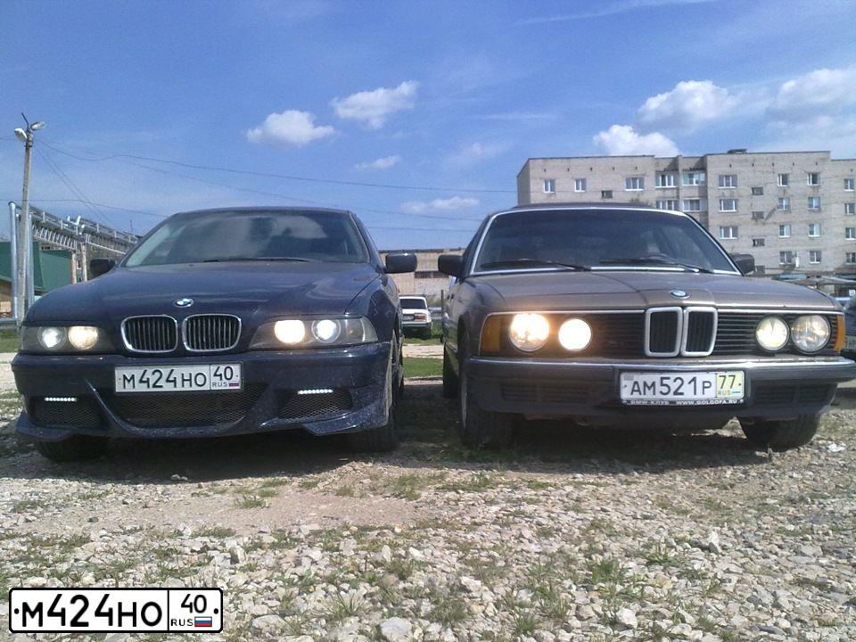 Фото автомобиля BMW SERIE 5, 1999 — госномер М424НО40. Цвет: СИНИЙ