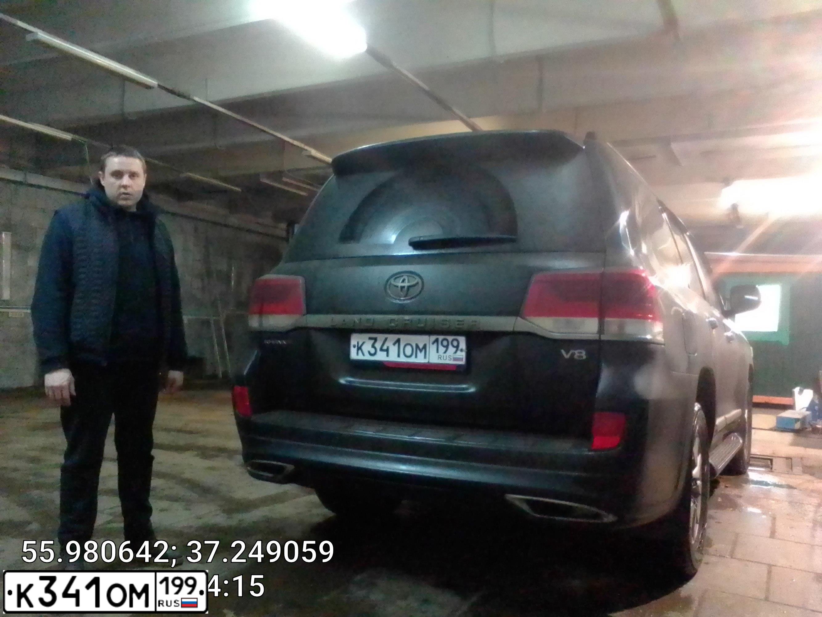 Фото автомобиля LANDROVER RANGE ROVER SPORT, 2008 — госномер М601РХ124. Цвет: ЧЕРНЫЙ