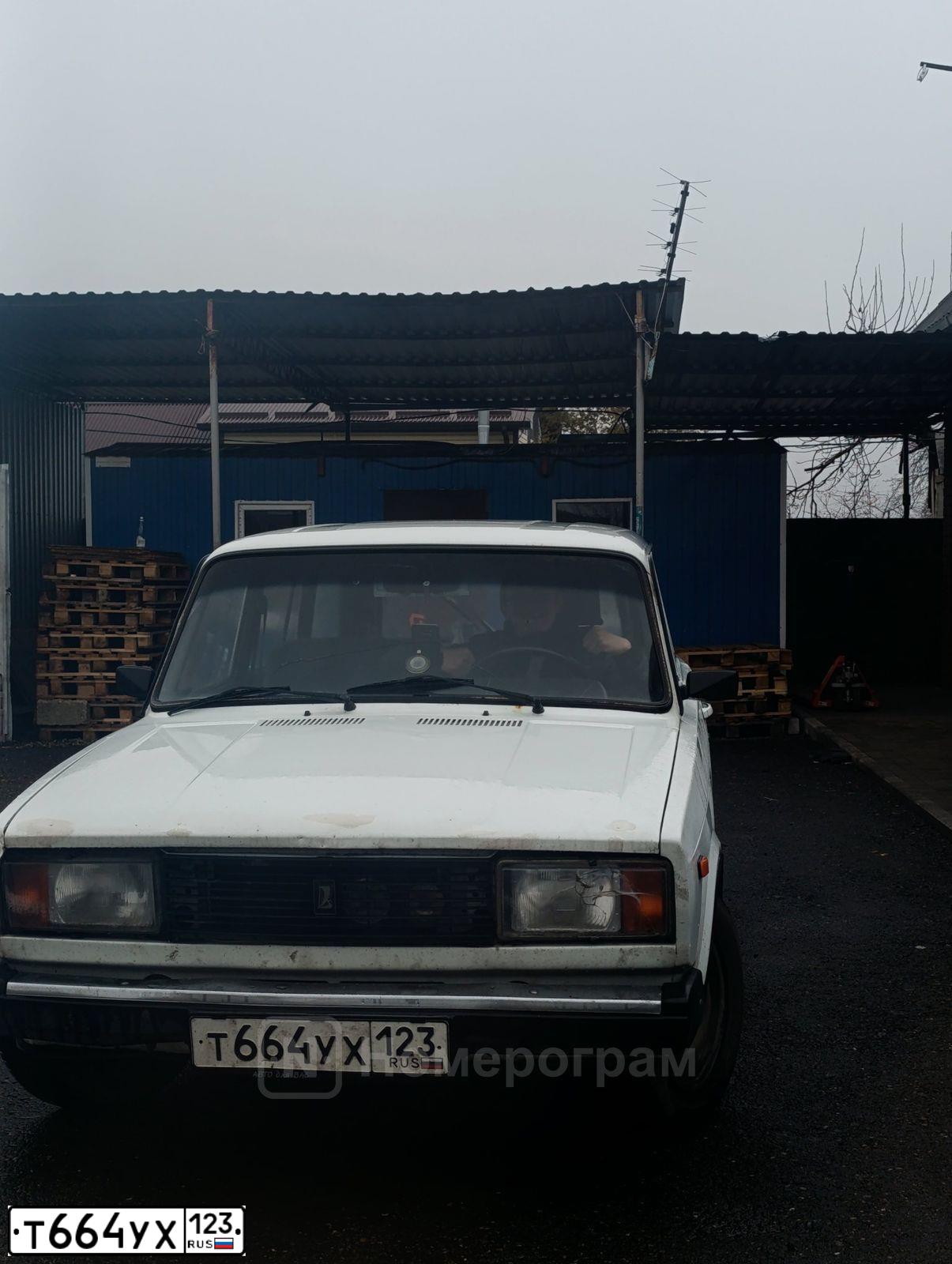Фото автомобиля LADA 2104, 2010 — госномер Х666УО93. Цвет: Белый