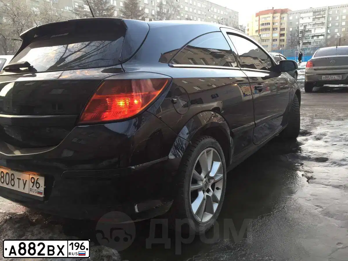 Фото автомобиля OPEL ASTRA, 2008 — госномер А882ВХ196. Цвет: ЧЕРНЫЙ