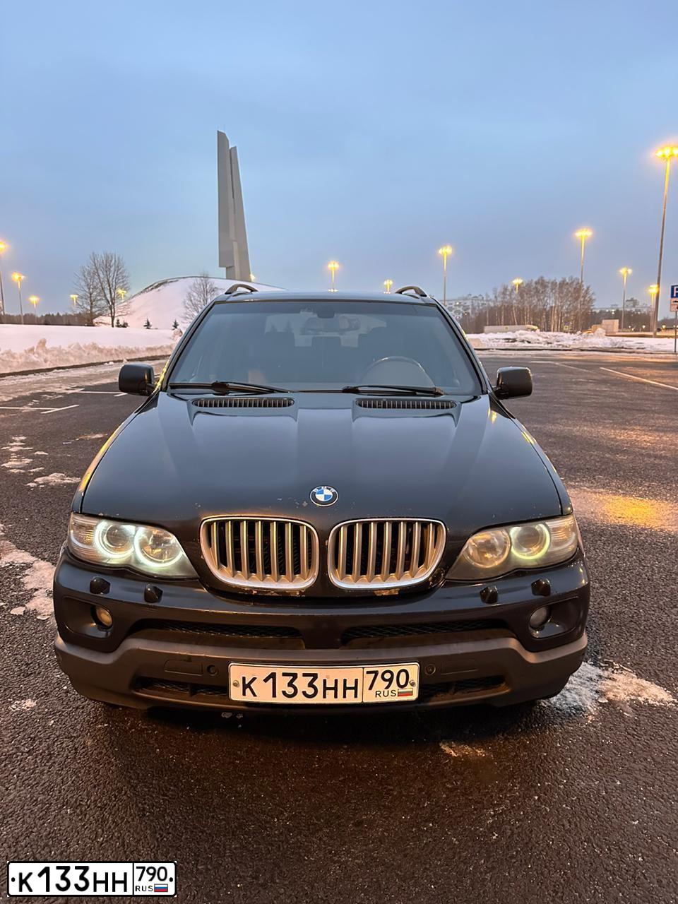 Фото автомобиля BMW X5, 2003 — госномер К133НН790. Цвет: ЧЕРНЫЙ