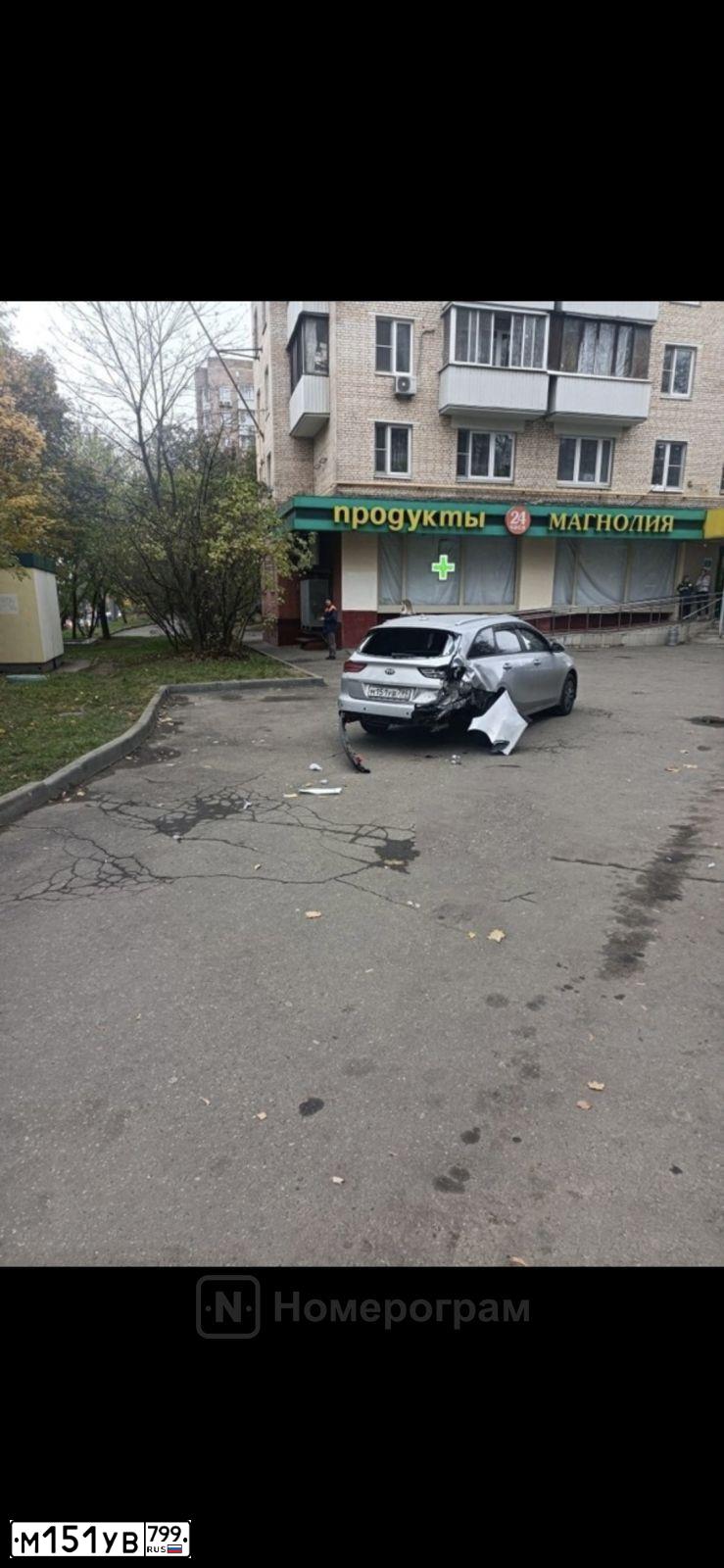 Фото автомобиля KIA CEED J7W5D261F, 2021 — госномер М151УВ799. Цвет: СЕРЫЙ