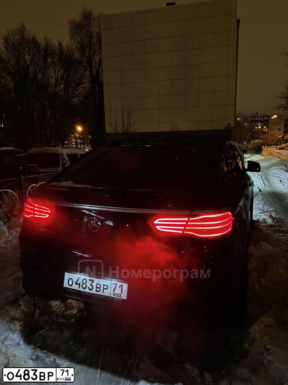 Фото автомобиля MERCEDES GLE-KLASSE, 2017 — госномер Е844РВ761. Цвет: ЧЕРНЫЙ